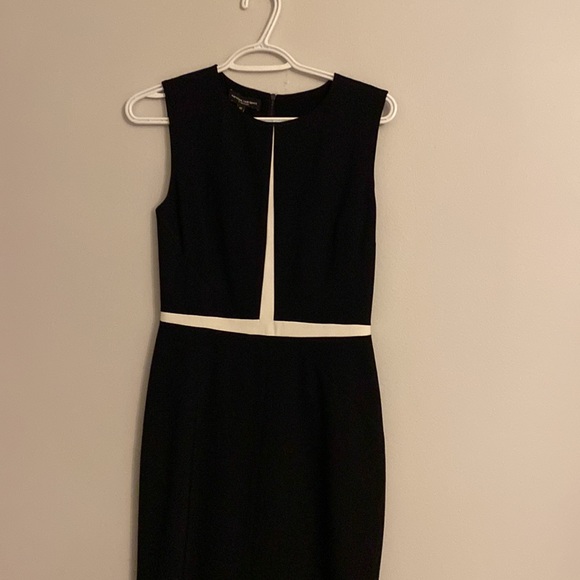 Narcissi Rodriguez crew neck sleeveless dress - Picture 4 of 8